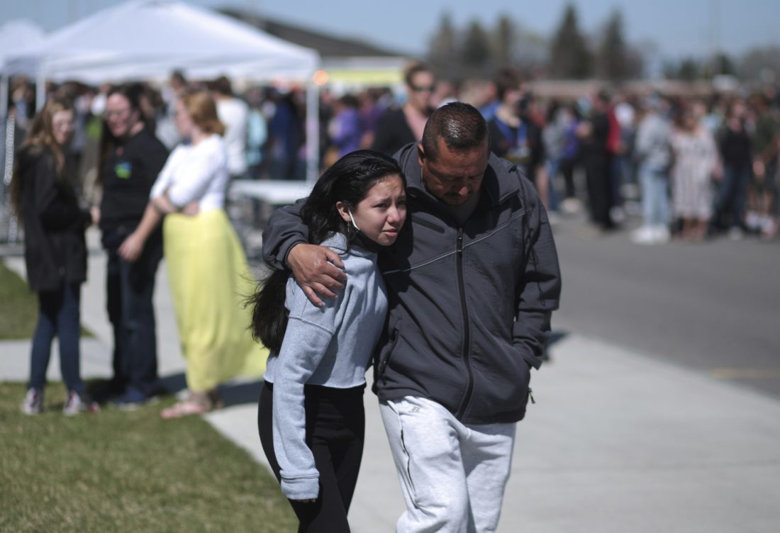 Sheriff Girl shoots 3 at Idaho school; teacher disarms her News